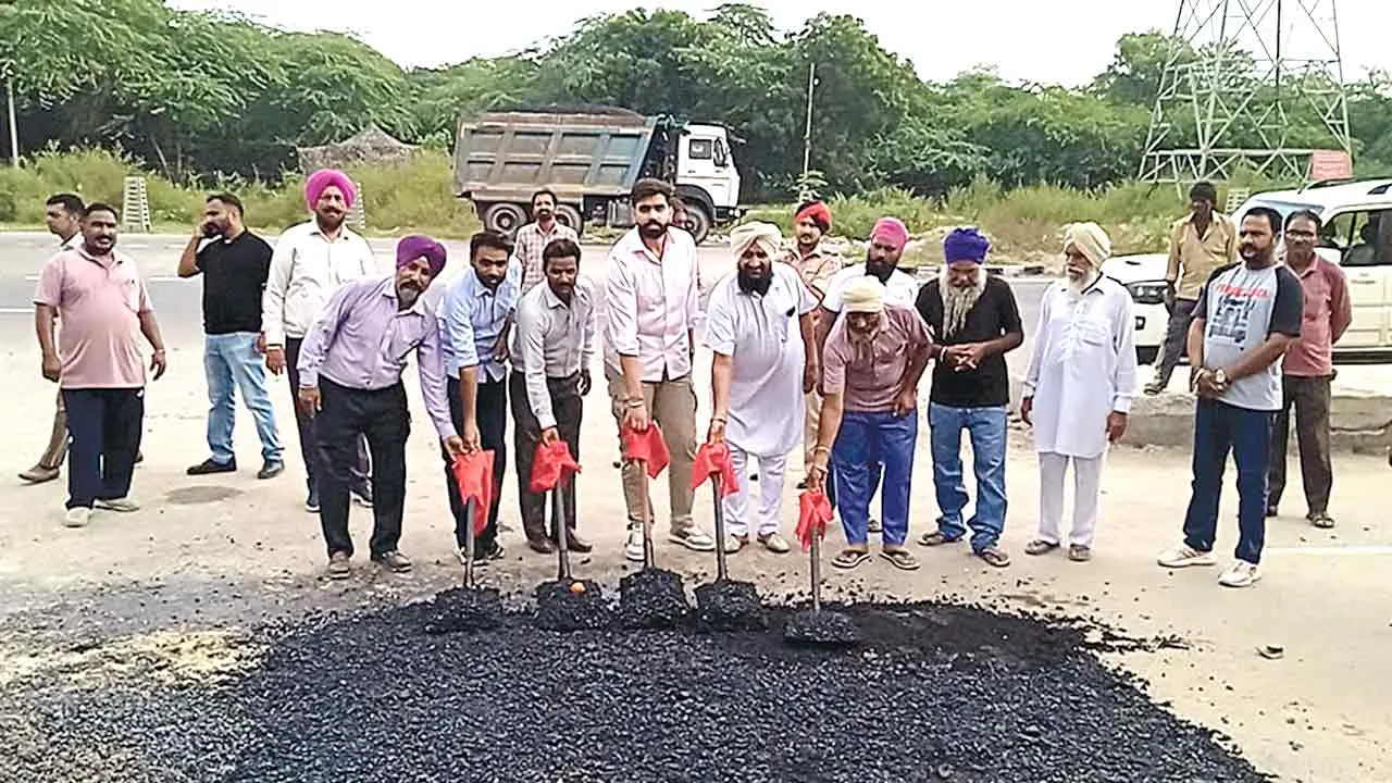 भागू व कैंट रोड सहित क्षेत्र की सभी सड़कों पर बिछाया जाएगा प्रीमिक्स: मेयर