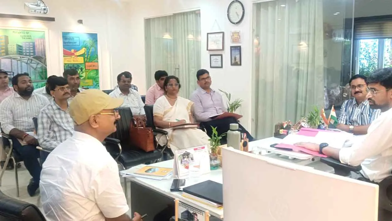 प्रगति रिपोर्ट तैयार कर आगामी बैठक में प्रस्तुत करें: अभिनव गोपाल 