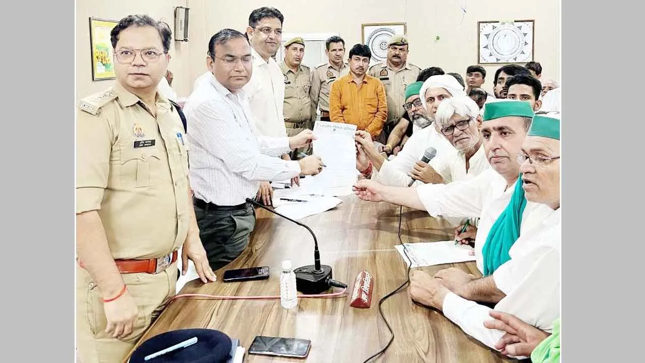 प्रशासन समय रहते किसानों की समस्याओं का समाधान करे: बिजेंद्र सिंह