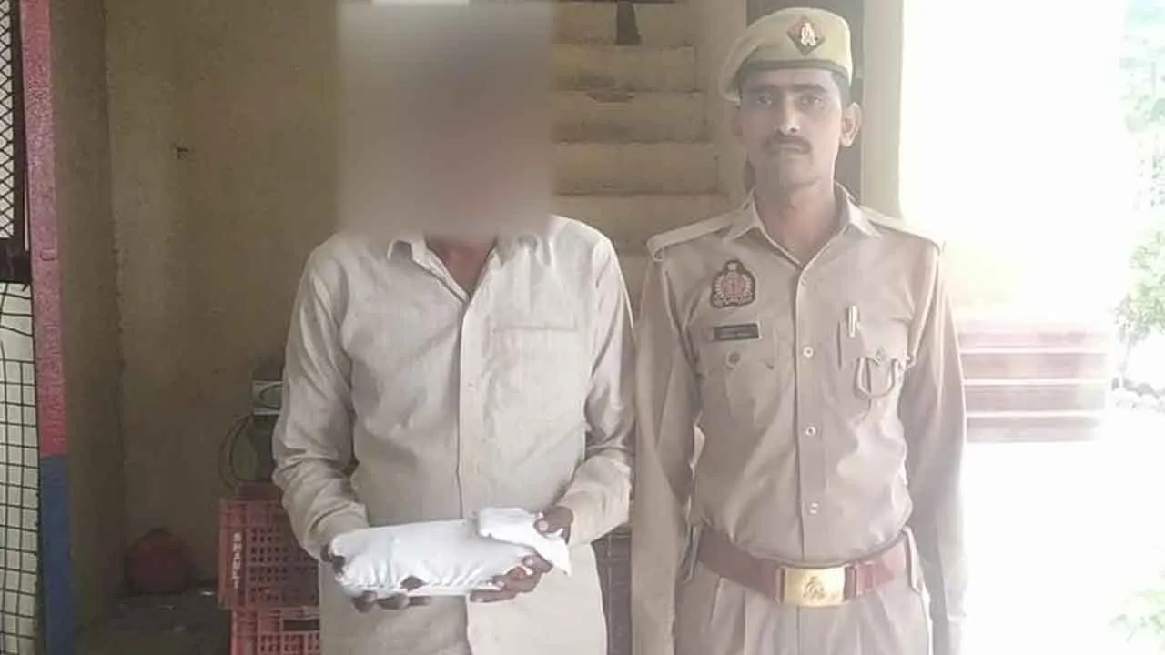 कॉलेज व ट्यूबवेल पर हुई चोरी का आरोपी दबोचा, तांबा व नकदी बरामद