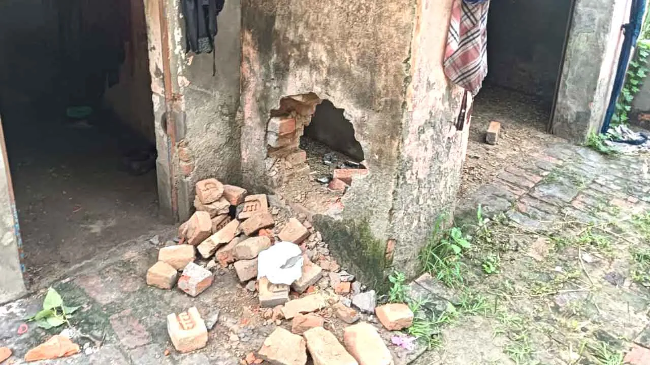 झाड़खेड़ी के जंगल में नलकूपों पर अज्ञात चोरों का धावा