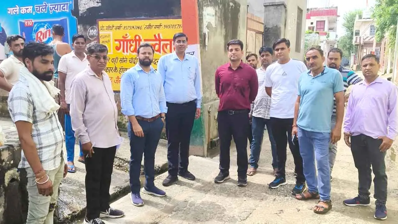 विद्युत चोरी पकड़ने के लिए विद्युत विभाग की छापेमारी, मचा हड़कंप 14 उपभोक्ताओं पर कार्रवाई