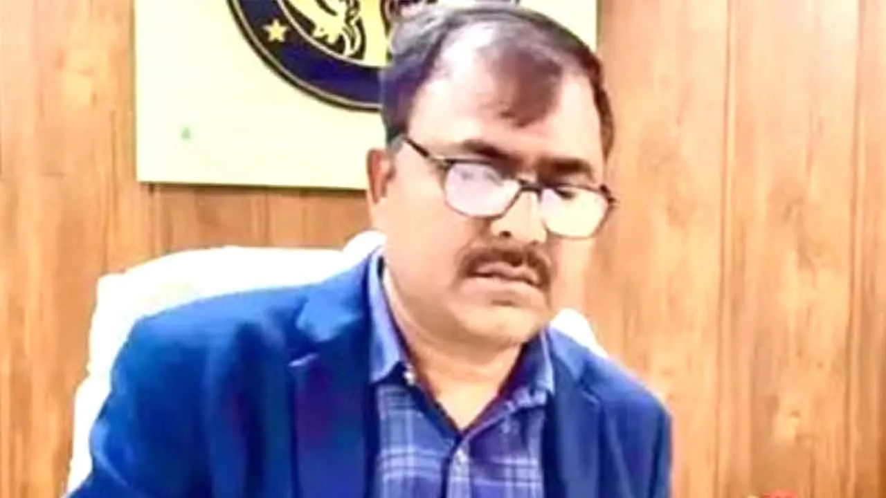 कौन हैं SDM जयेंद्र सिंह? मुजफ्फरनगर में 750 बीघा सरकारी जमीन भूमाफिया के नाम कर दी, सस्‍पेंड