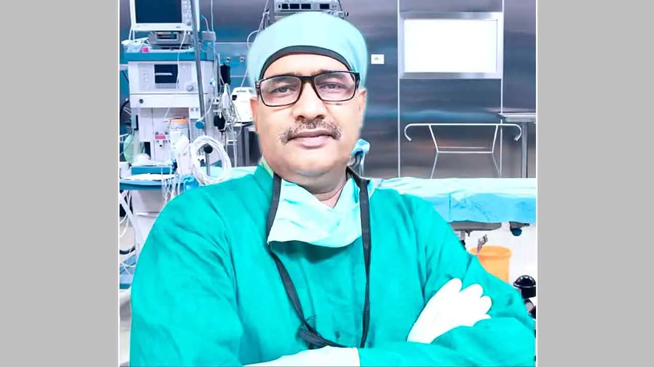 मरीजों के साथ धरा की सेहत सुधार रहा हरित प्राण का योद्धा
