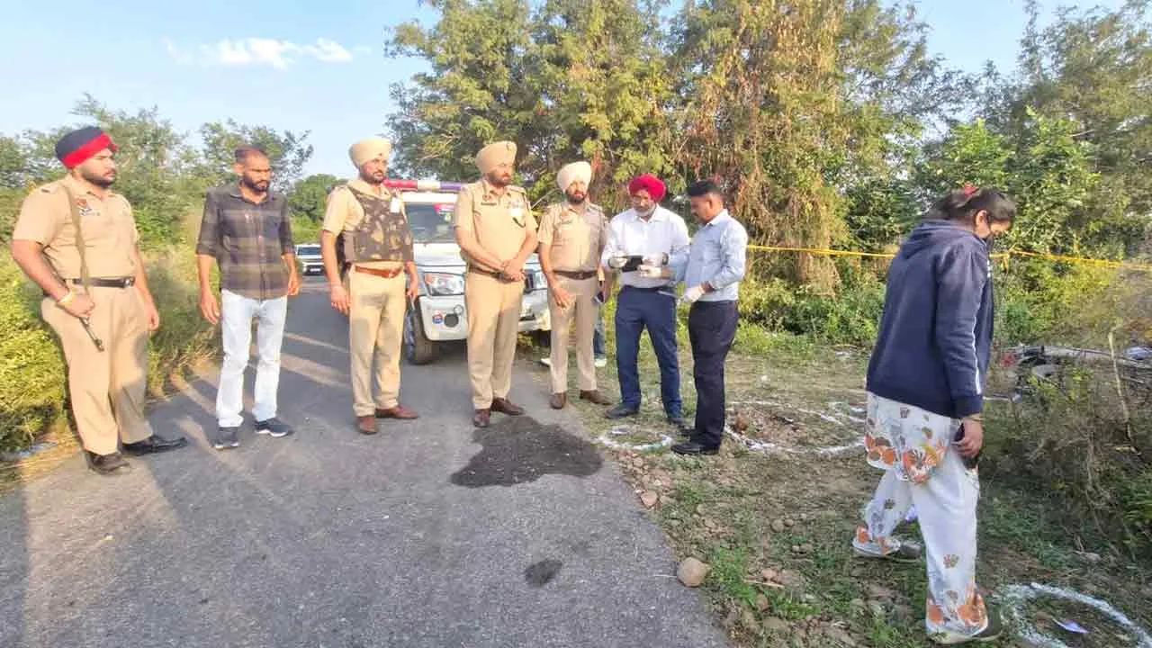पुलिस मुठभेड़ में मेडिकल पर गोली चलाने वाले दो आरोपी गिरफ्तार