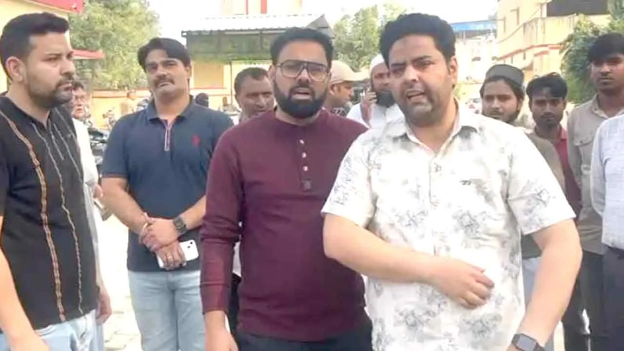 व्यापारी से रंगदारी मांगने के प्रकरण में पांच के खिलाफ मुकदमा