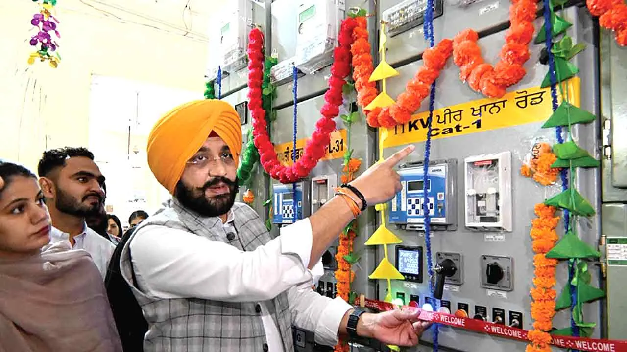 कैबिनेट मंत्री सौंद ने खन्ना में 39.40 करोड़ की लागत से बिजली ढांचे के विकास कार्यों का किया शुभारंभ
