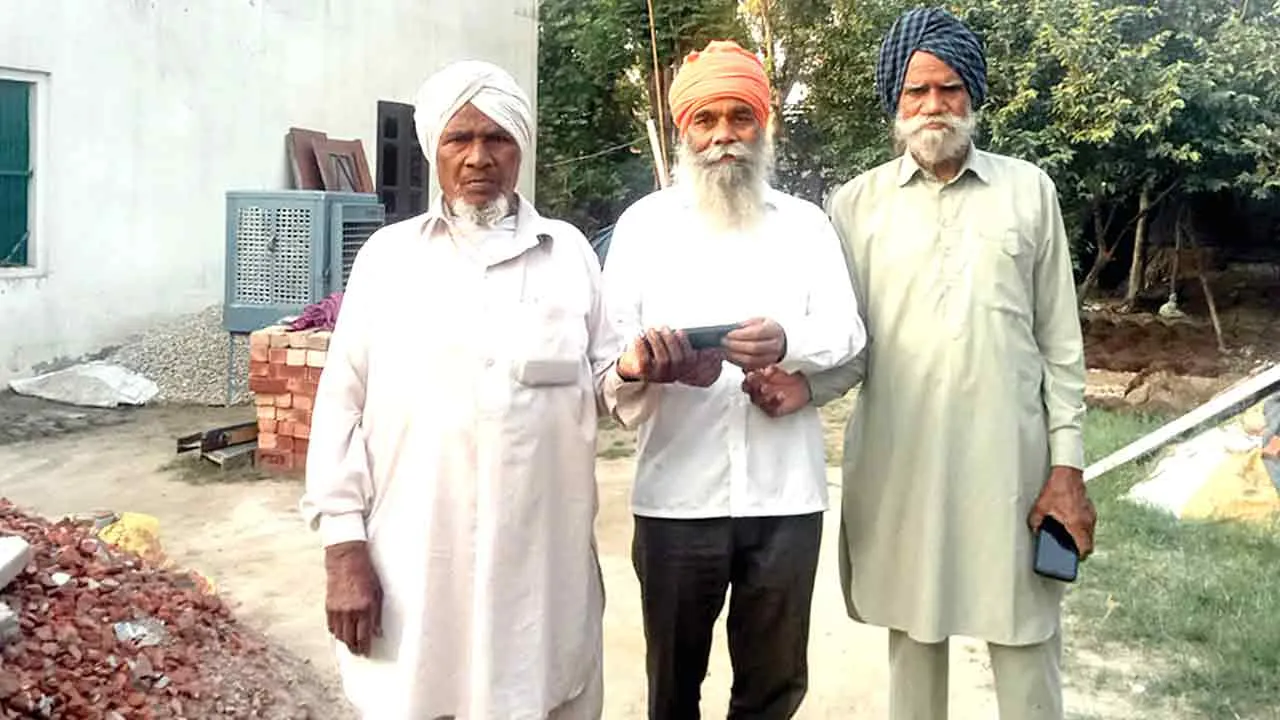 Honesty: डेरा श्रद्धालु ने दिखाई ईमानदारी, असली मालिक को लौटाया कीमती मोबाईल