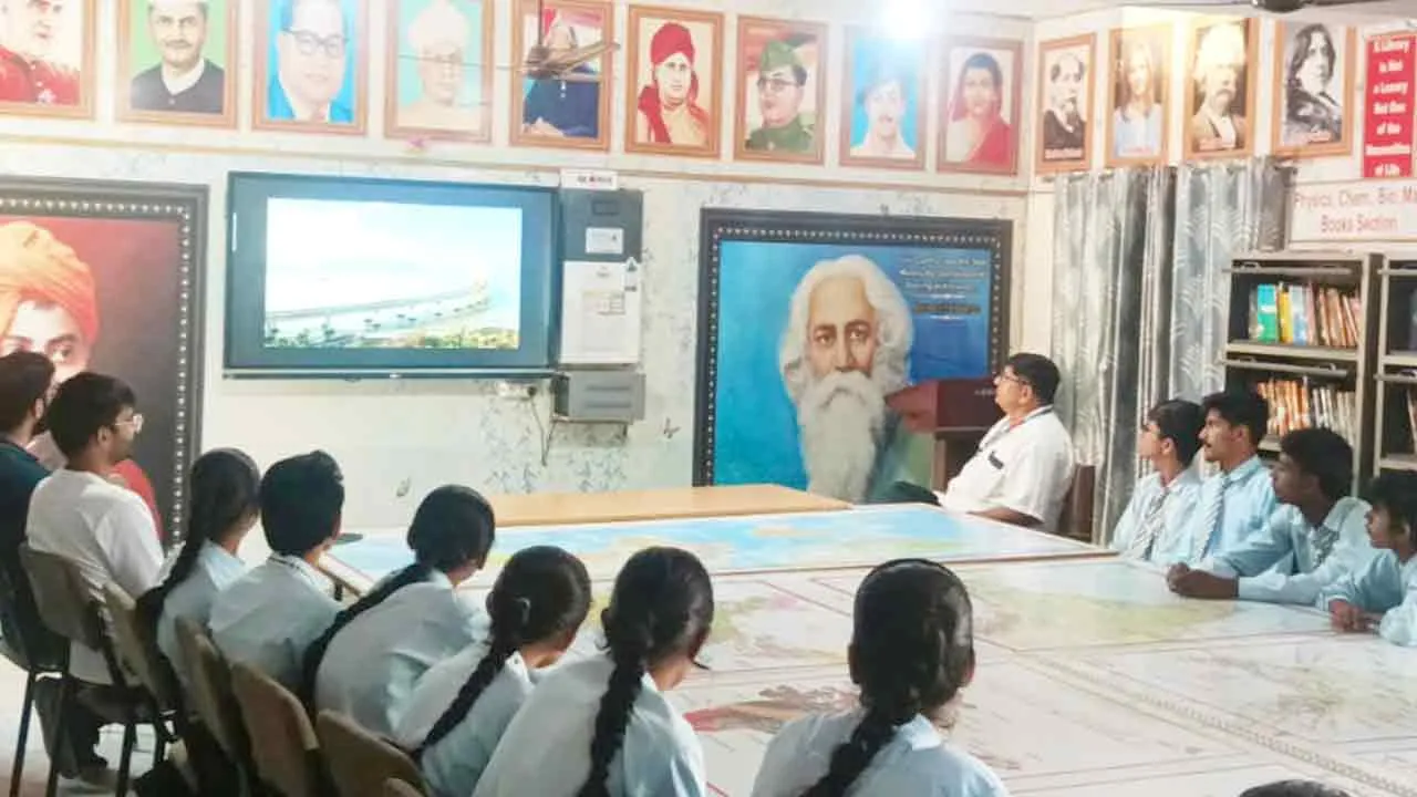 Viksit Bharat Buildathon: विद्यार्थियों ने देखा विकसित भारत बिल्डथॉन का लाइव प्रसारण