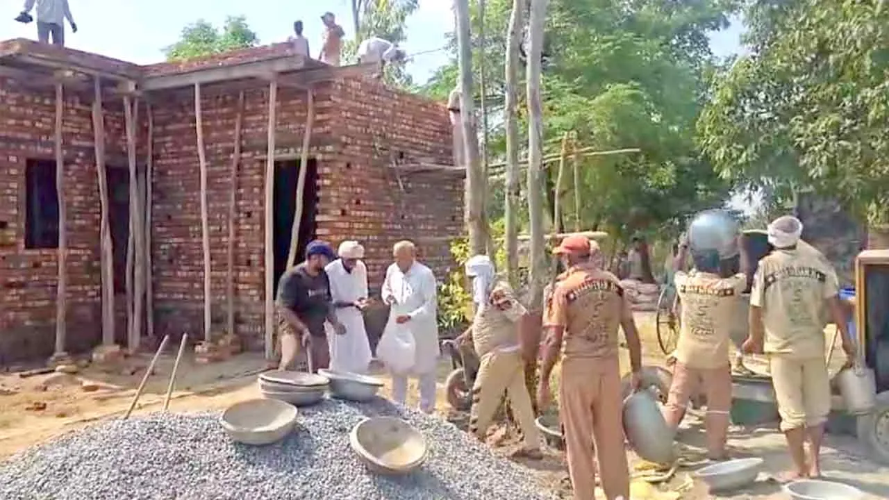 Welfare Works: डेरा सच्चा सौदा की साध-संगत ने दिखाई मानवता की मिसाल, जरूरतमंद महिला को बनाया नया आशियाना