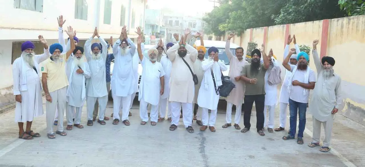 पंजाब बाढ़ पीड़ितों की मदद को बढ़े हाथ