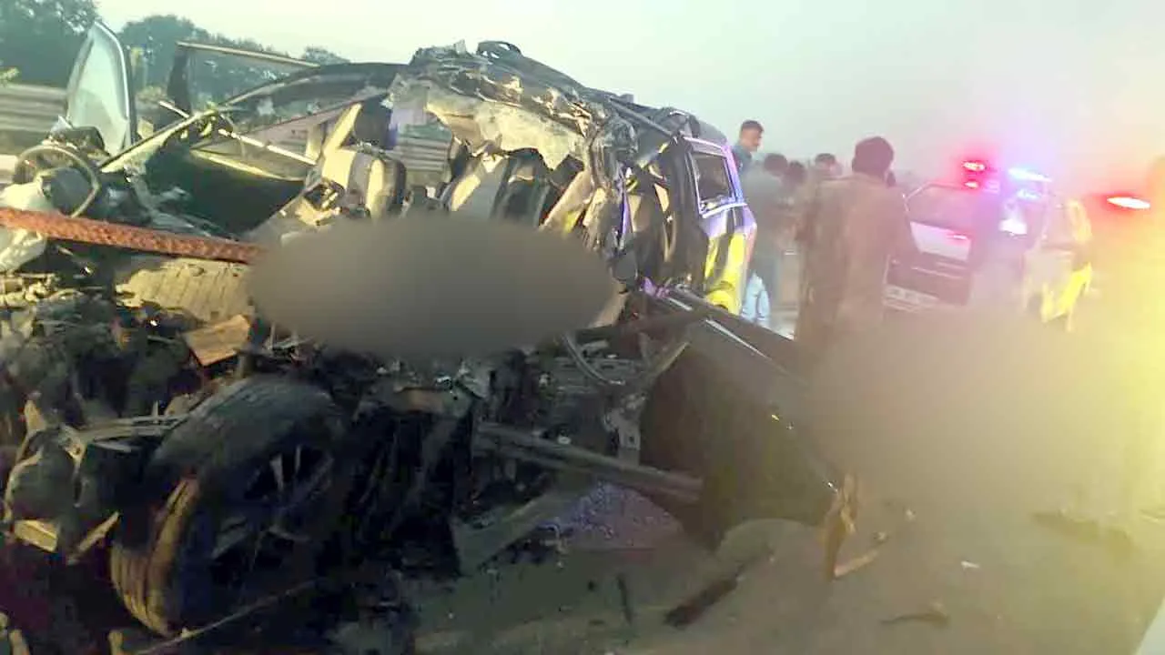 Road Accident: नेशनल हाईवे 152 डी पर भीषण हादसा, तीन लोगों की मौत महिला घायल