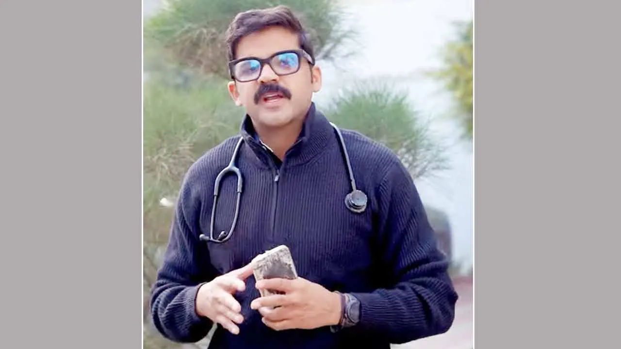 बाल जीवन बड़ा अनमोल प्रदूषण में रखे इनका विशेष ध्यान – डॉ अभिनव तोमर