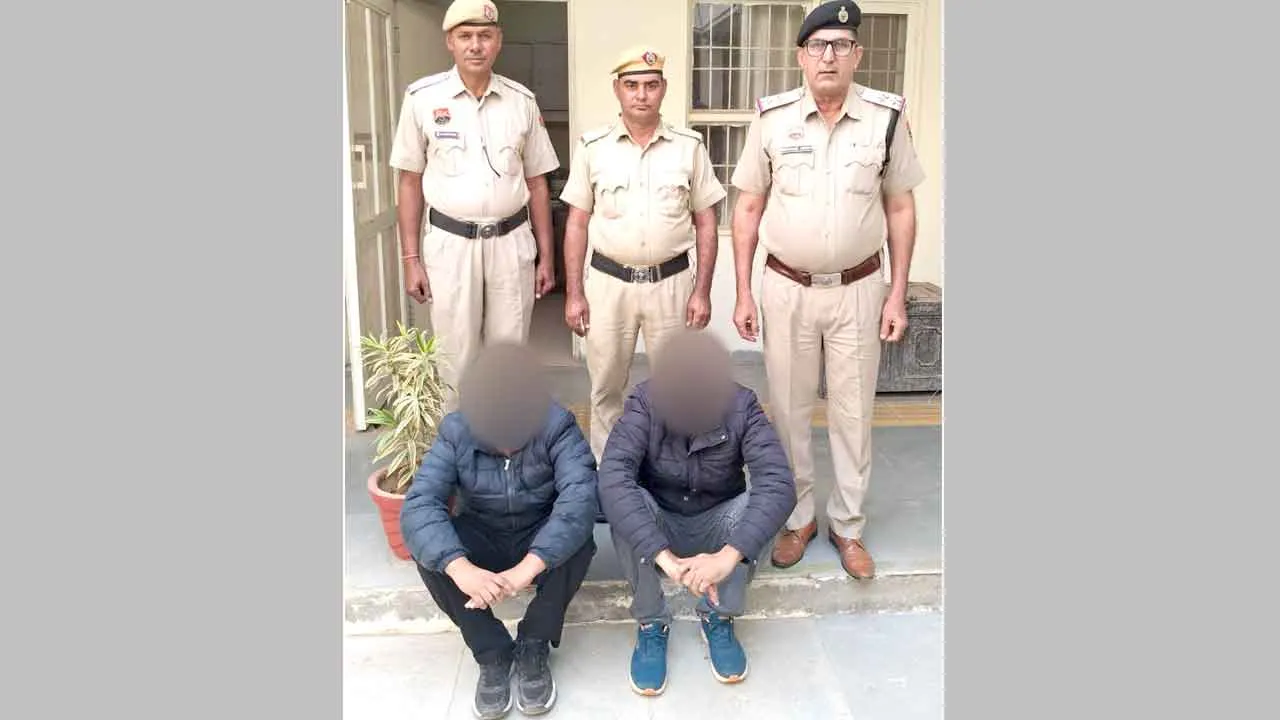 जबरन वसूली करने के मामले में दो सूदखोर को किया गिरफ्तार