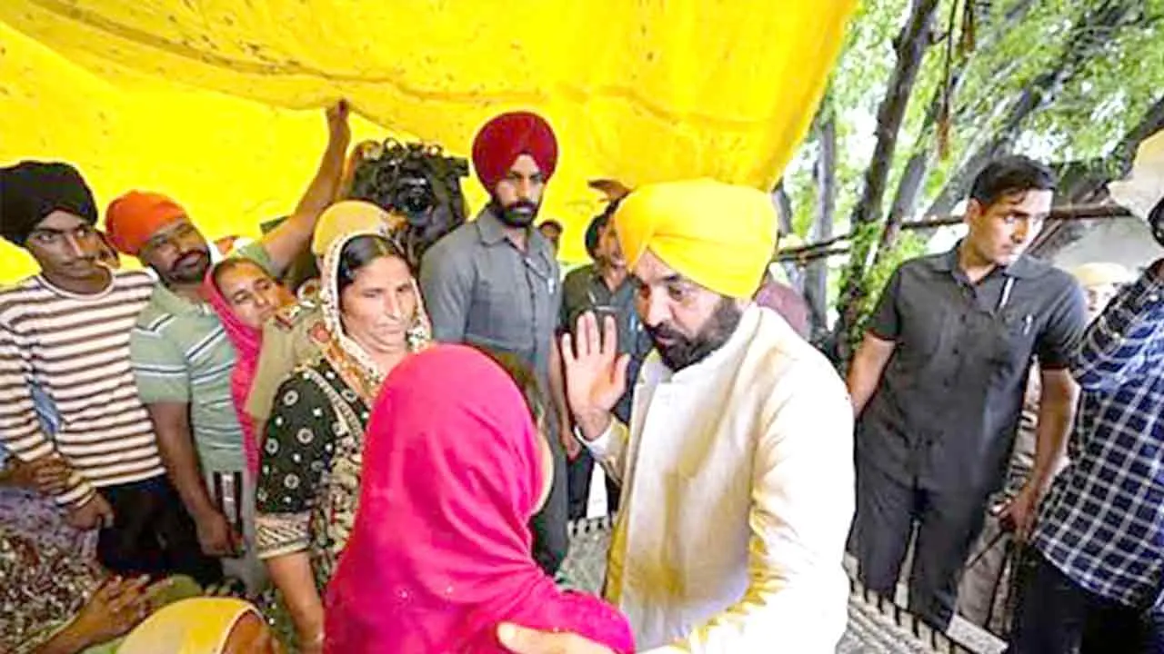 Bhagwant Mann: ₹1000 की ‘गारंटी’ पर सीएम मान का बड़ा दांव! जानिए पंजाब की माताओं-बहनों के खाते में कब आएंगे पैसे?