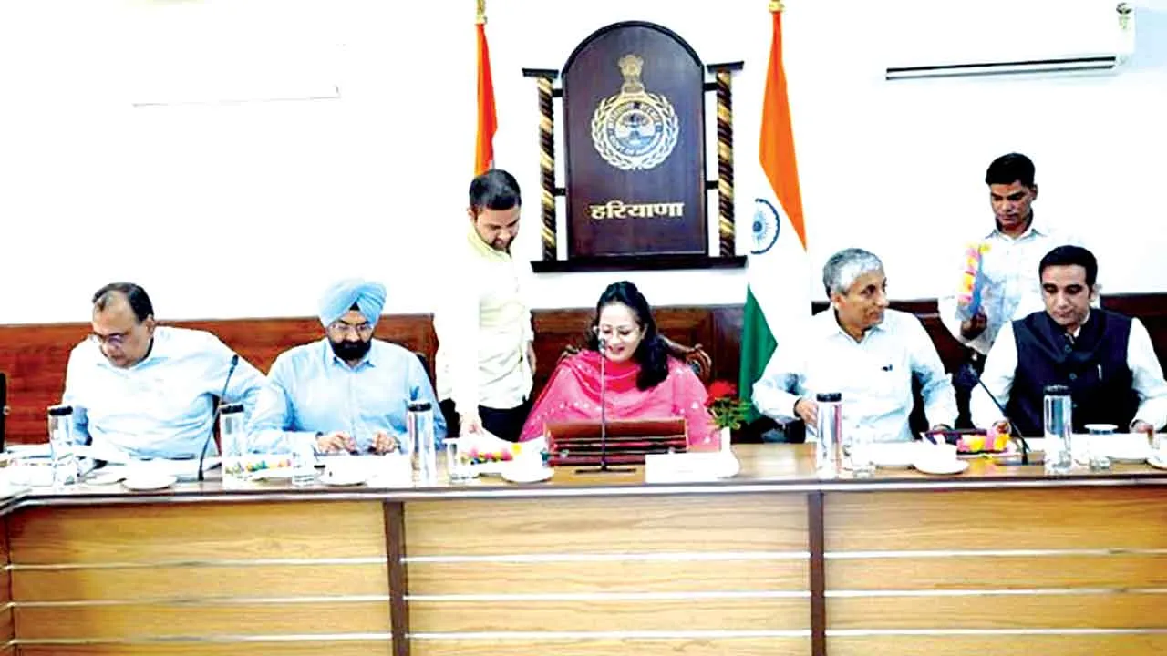 प्रदेश के अस्पतालों के लिए आधुनिक उपकरणों व जीवनरक्षक दवाओं को मंजूरी