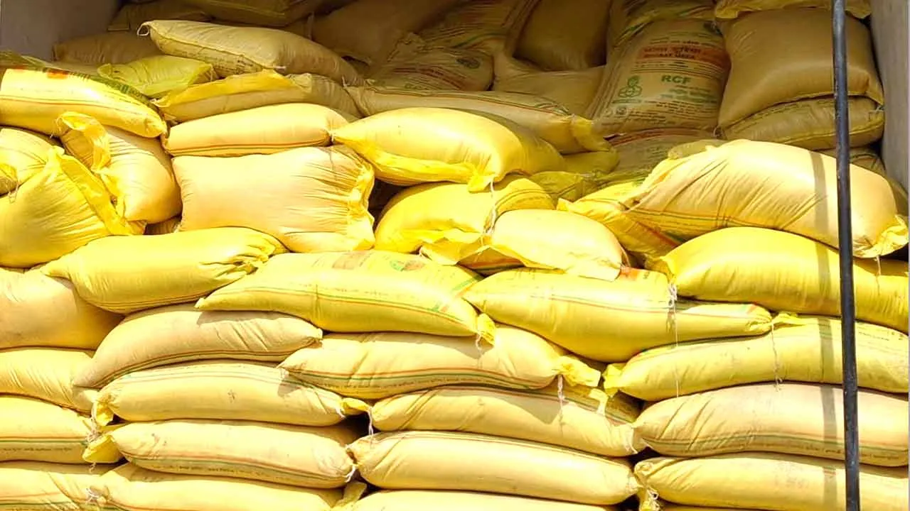 Urea Fertilizer: यमुनानगर में नहीं रुक रहा यूरिया खाद की अवैध सप्लाई का खेल