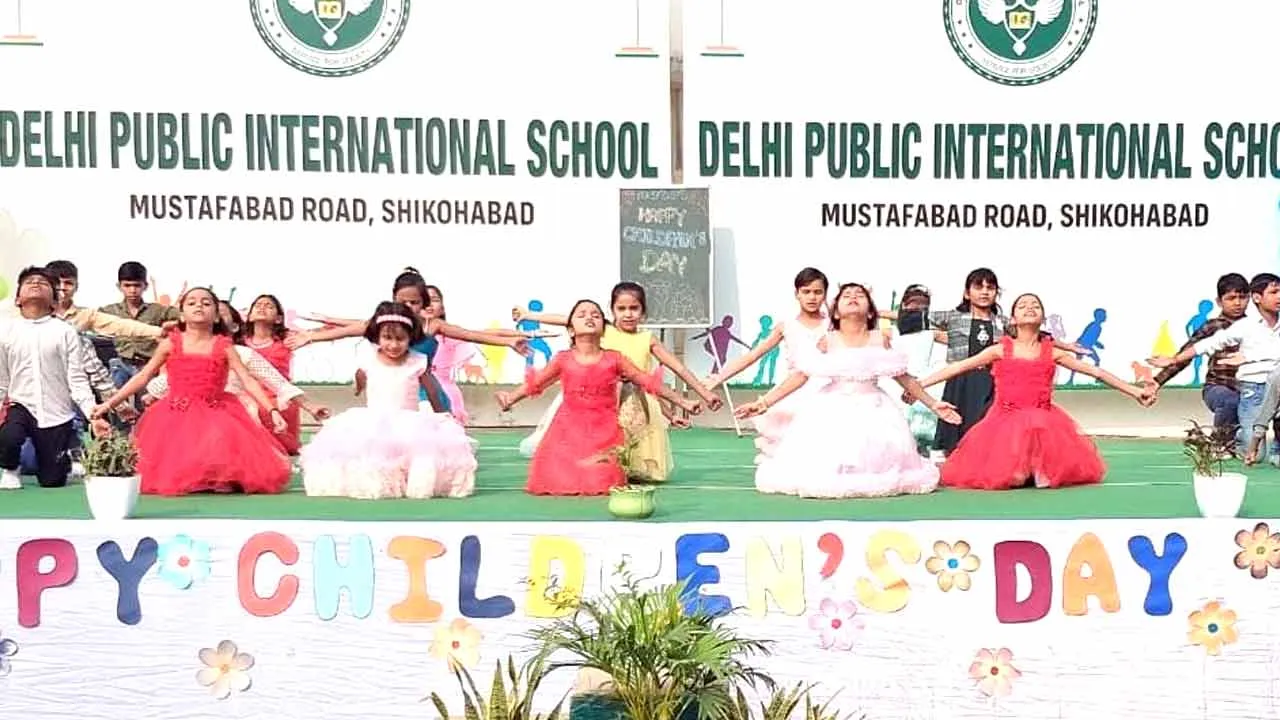 बाल दिवस पर डीपीआईएस में हुआ दोस्ताना वॉलीबॉल मैच आयोजित