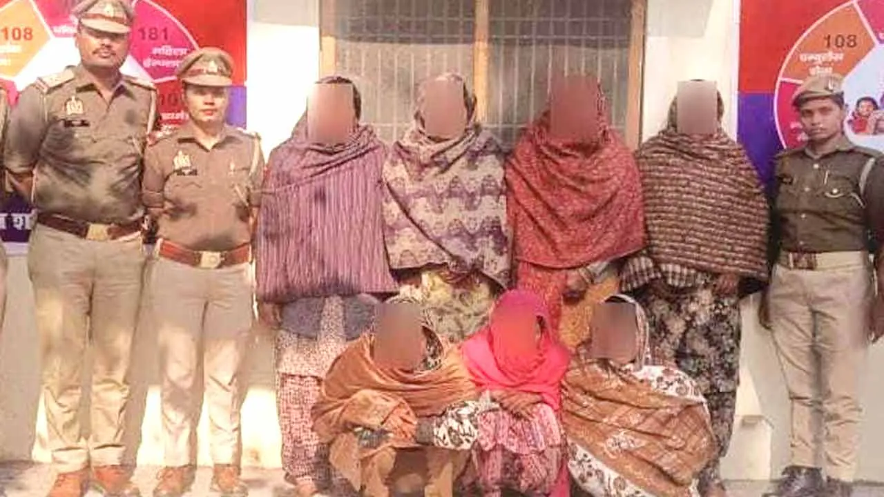पुलिस ने की लोगों की जेब काटकर चोरी करने वाली 7 अंतर्राज्यीय महिला चोर गिरफ्तार