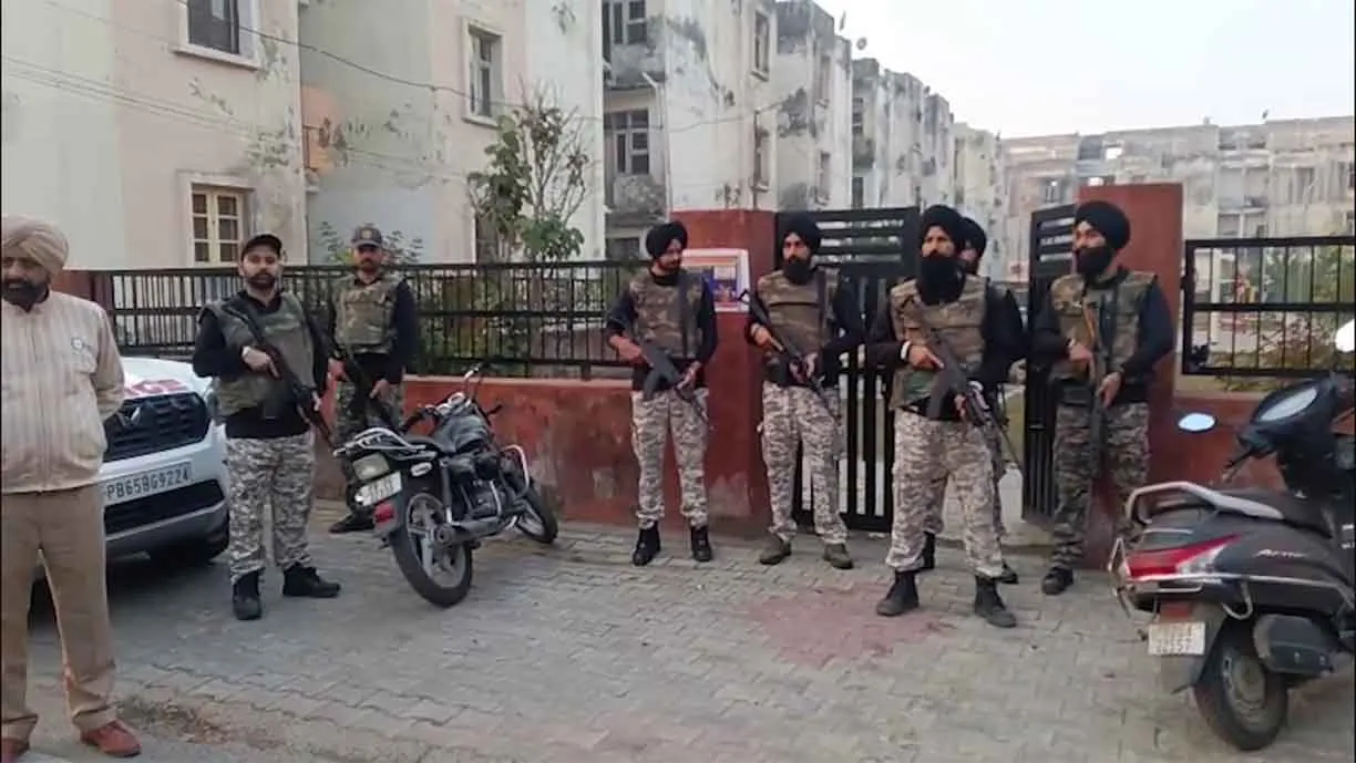 Gurdaspur: गुरदासपुर में पूर्व सैनिक ने पत्नी-सास की हत्या के बाद खुद को मार ली गोली