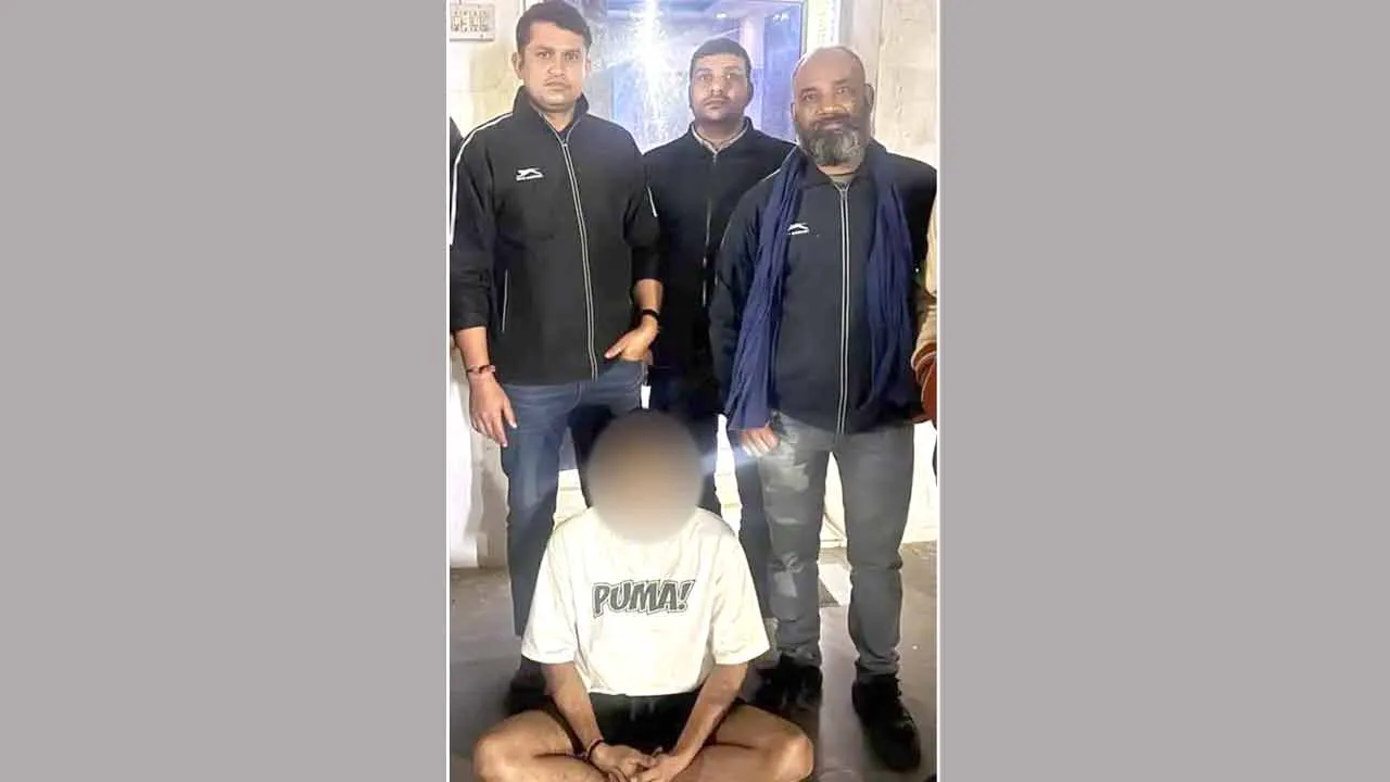 Rajasthan Police: गुरुग्राम में गैंगस्टर को पकड़ने के लिए सोसायटी में सिक्योरिटी गार्ड बनीं राजस्थान पुलिस