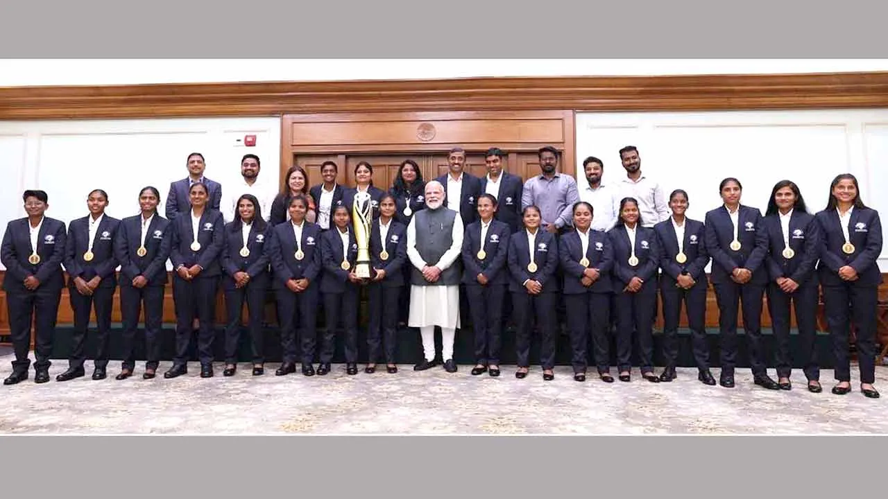 Blind Cricket World Champion: वर्ल्ड चैंपियन बनीं विमेंस ब्लाइंड क्रिकेट टीम के साथ फिल्मी रियल एस्टेट ने मनाया जश्न
