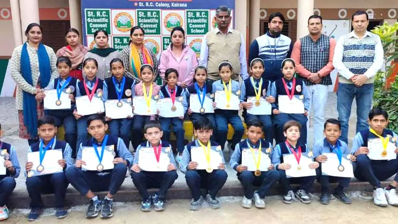 सेंट आरसी स्कूल में खिलाड़ियों ने दिखाया अपने हुनर जलवा, झटके मेडल्स