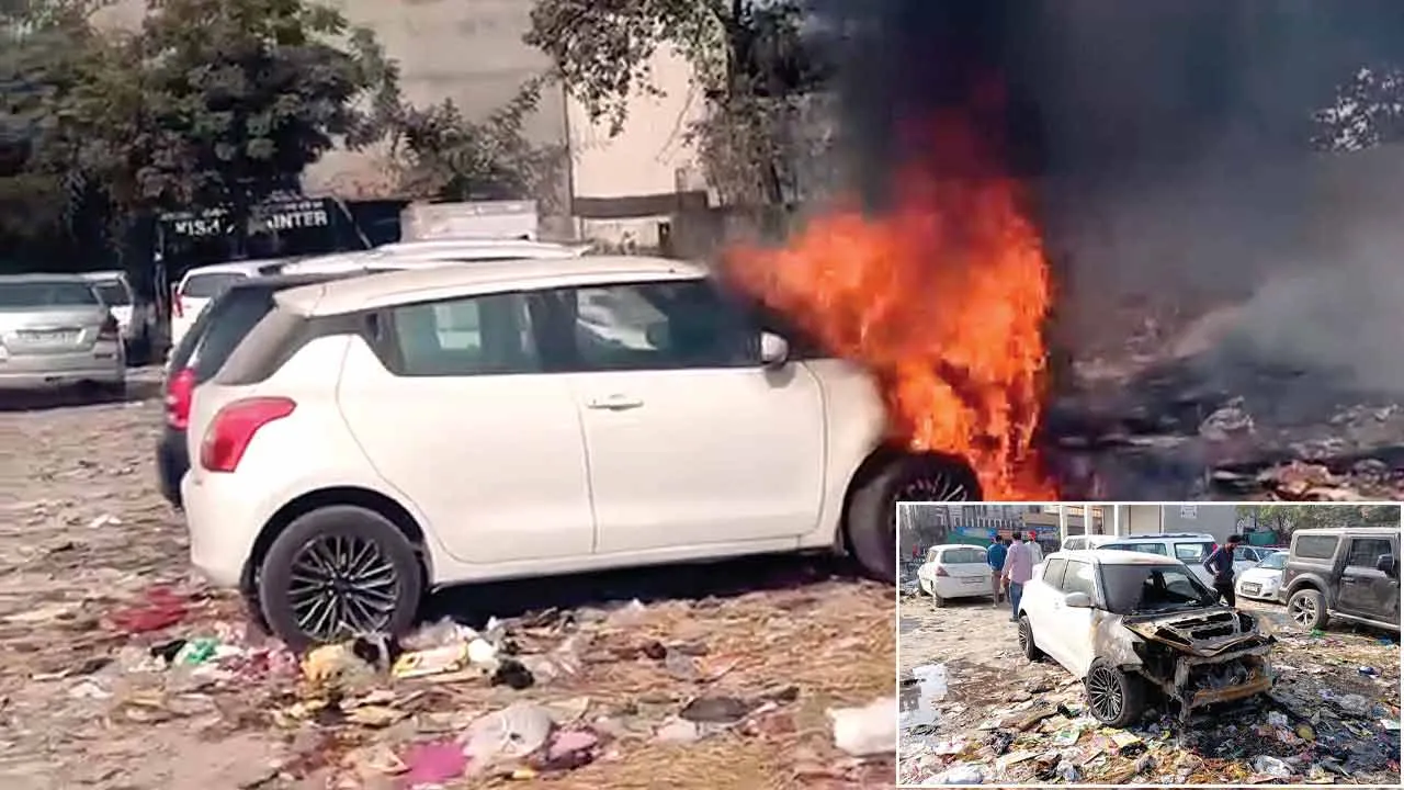 कूड़े के डंप में लगी आग से कार जली, फायर ब्रिगेड ने अन्य वाहन बचाए  