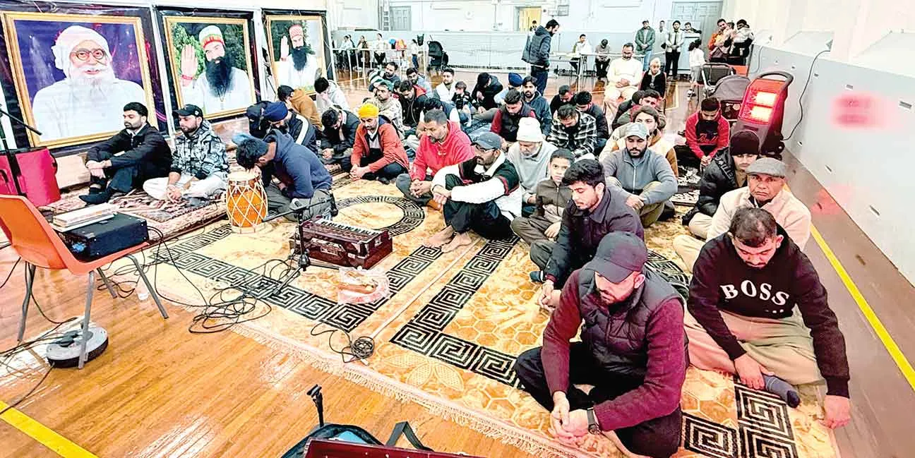 London: पावन एमएसजी अवतार माह की खुशी में लंदन में ब्लॉक स्तरीय नामचर्चा आयोजित