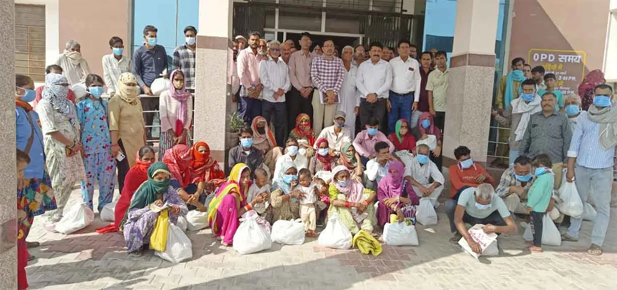 Nutrition kits distributed: टीबी के सौ मरीजों को निक्षय पोषण किट वितरित