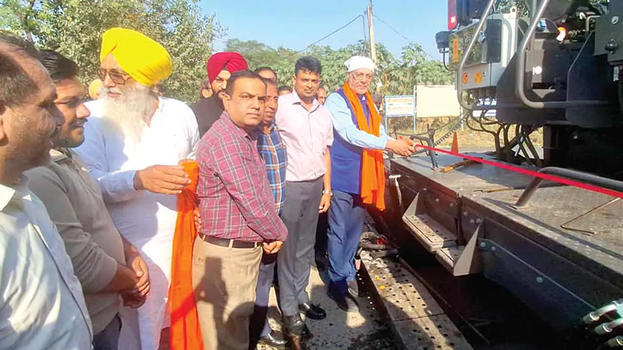 स्वास्थ्य मंत्री ने अर्बन एस्टेट में की विकास कार्यों की शुरूआत
