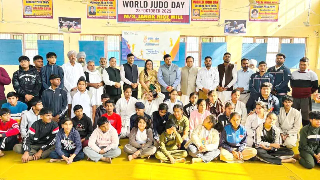 गाँव भेरियो में सांसद खेल महोत्सव: जूडो प्रतियोगिता में चमकी युवा प्रतिभा, मुख्य अतिथि गीता शर्मा ने बढ़ाया खिलाड़ियों का उत्साह