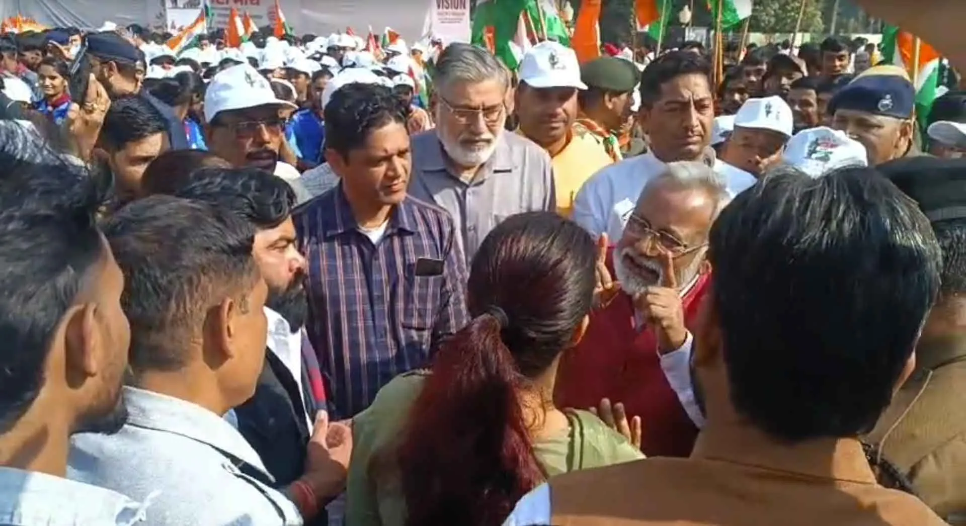 Sri Ganganagar Protocol controversy: विधायक जयदीप बिहाणी व कलेक्टर डॉ. मंजू की मंच पर तीखी नोक-झोंक, प्रोटोकॉल विवाद सुर्खियों में छाया