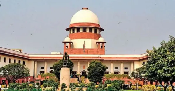 Supreme Court: एसआईआर पर चुनाव आयोग को ‘सुप्रीम’ नोटिस! केरल और यूपी में हो रहे एसआईआर को लेकर उठाया ये कदम