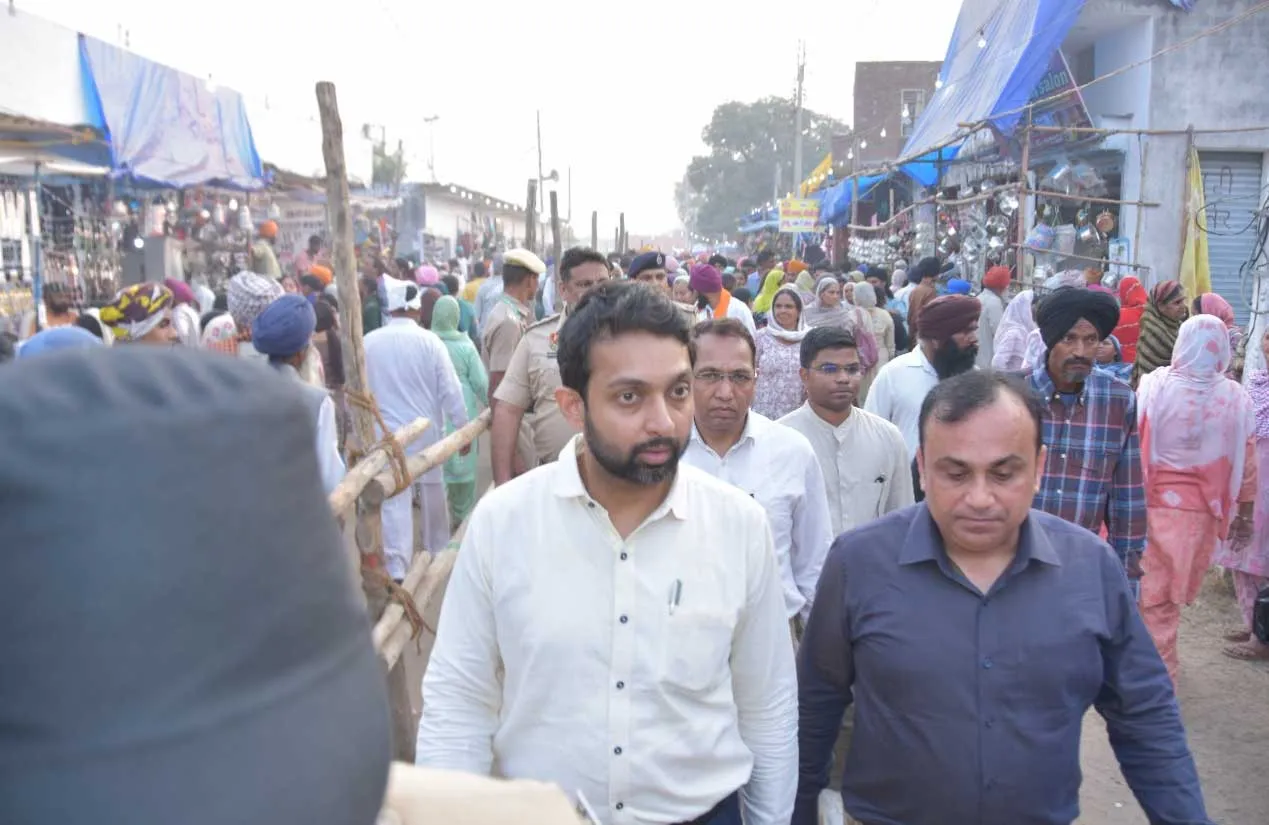 आयुक्त अम्बाला मंडल संजीव वर्मा ने मेला कपाल मोचन से जुड़े अधिकारियों के साथ निरीक्षण किया