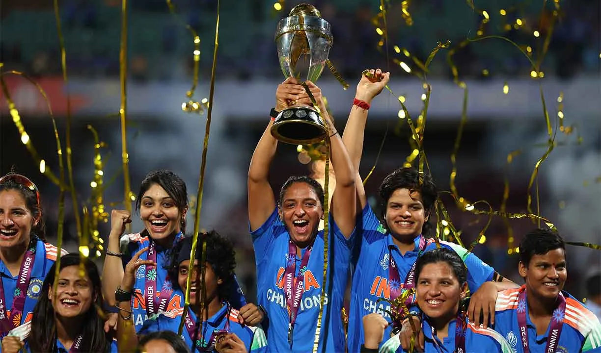 Team India: देश-विदेश में भारतीय टीम की जीत का जश्न, बीसीसीआई ने की टीम पर करोड़ों की बरसात