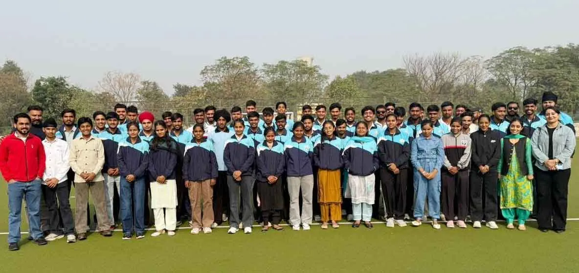 शारीरिक शिक्षा-योग विभाग के छात्र-छात्राओं ने किया शैक्षणिक भ्रमण
