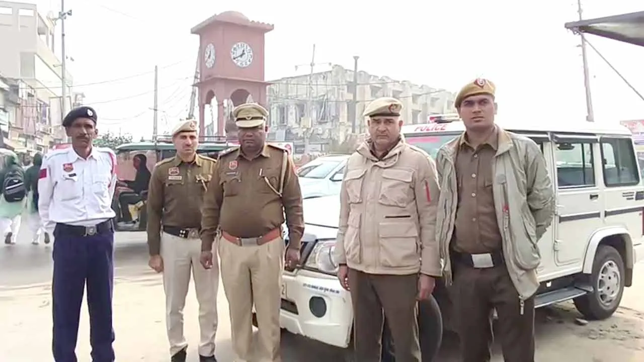 New Year 2026: फोन पर प्राप्त नए वर्ष के बधाई संदेश की एपीके फाईल को ना खोले, हो सकता है फोन हैक: डीएसपी