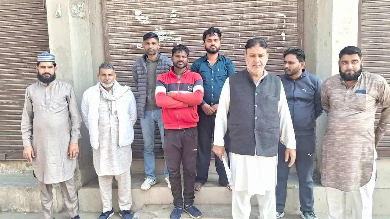 छछरौली अनाज मंडी के पास कथित रॉयल्टी कर्मियों पर मारपीट व ट्रैक्टर छीनने के आरोप, जांच की मांग