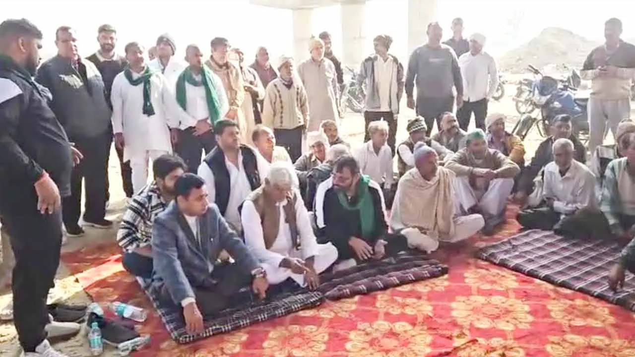 किसानों की समस्याओं का समाधान होने तक जारी रहेगा धरना: बिजेंद्र सिंह