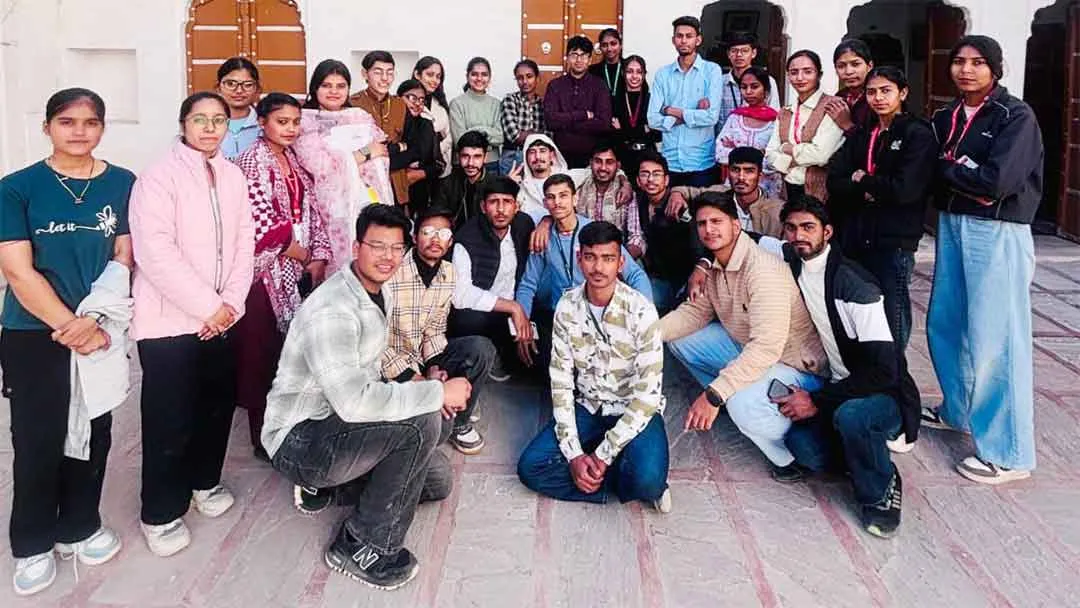 शैक्षणिक भ्रमण के साथ भारतीय संगीत की विधाओं से करवाया रूबरू
