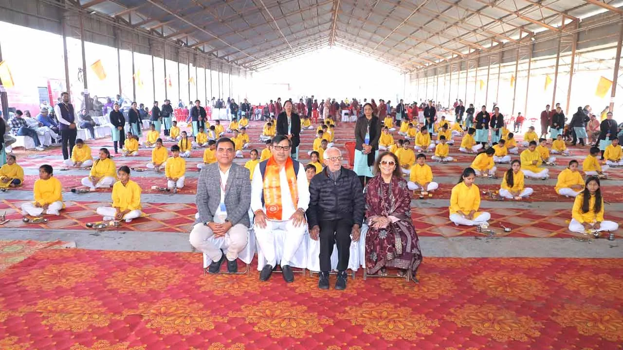 जाखल में नशे के खिलाफ किया 100 कुण्डीय यज्ञ: बच्चों ने डाली आहुति
