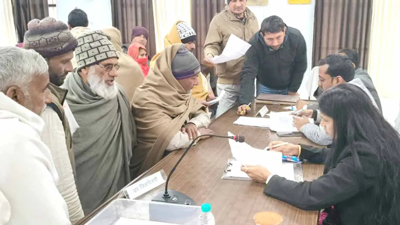 सम्पूर्ण समाधान दिवस में सीडीओ ने सुनी जनसमस्याएं