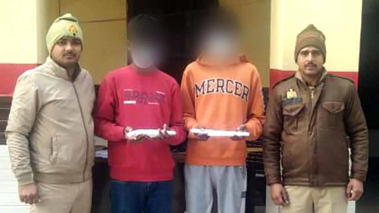 ‘बाबा गैंग’ के दो गुर्गे गिरफ्तार, तमंचा, कारतूस व छुरा बरामद