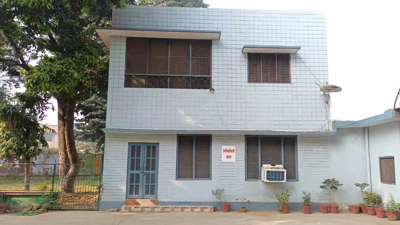 सीएम योगी के आदेशों को ठेंगा दिखा रहीं एसडीएम, मुख्यालय छोड़ शामली में कर रहीं ‘नाइट स्टे’