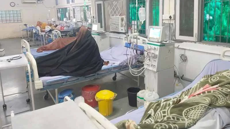 जिला नागरिक अस्पताल में 12 मशीनों के माध्यम से तीन शिफ्टों में हर महीने किए जा रहे 900 डायलिसिस सत्र