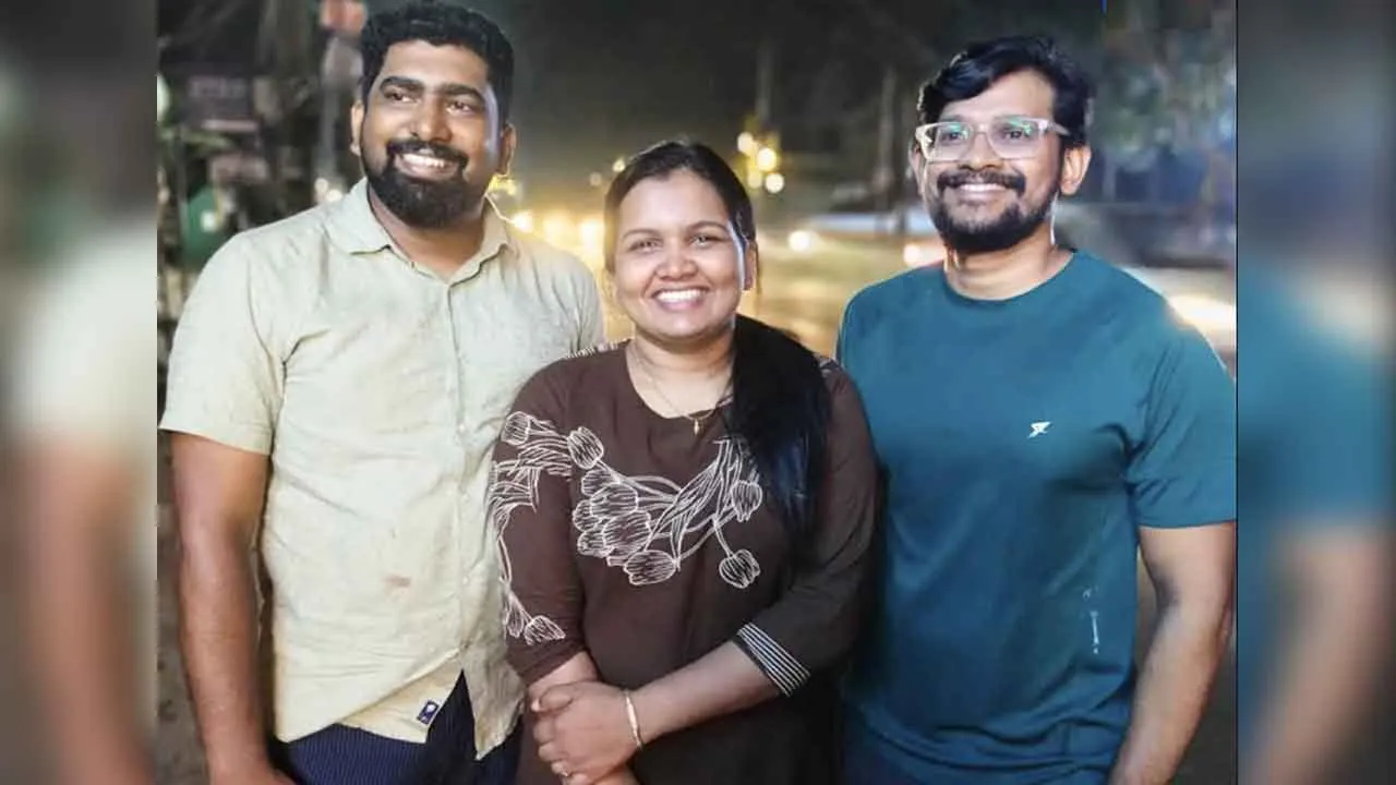 Ernakulam Roadside Surgery: सड़क किनारे ऑप्रेशन! डॉक्टरों ने बचाई दुर्घटना में गंभीर रूप से घायल पीड़ित की जान