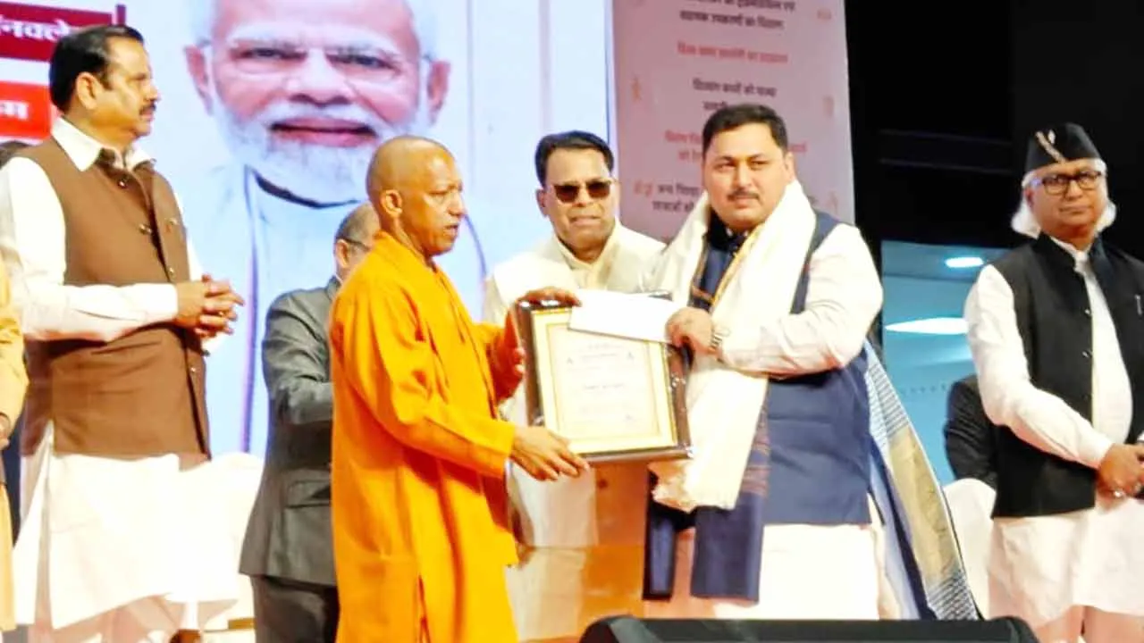 दिव्यांगजनों का सर्वांगीण विकास सरकार की प्रतिबद्धता: सीएम योगी