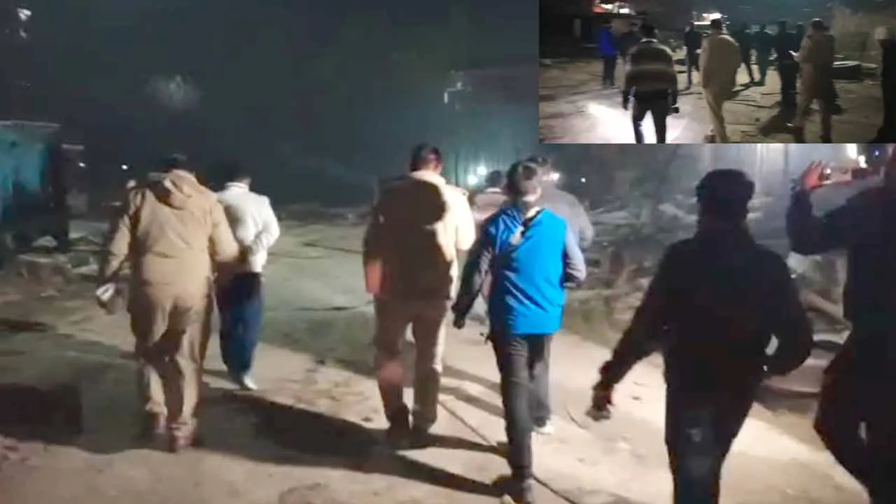 कबाड़ी की दुकान पर वेल्डिंग के दौरान विस्फोट, दो युवक घायल