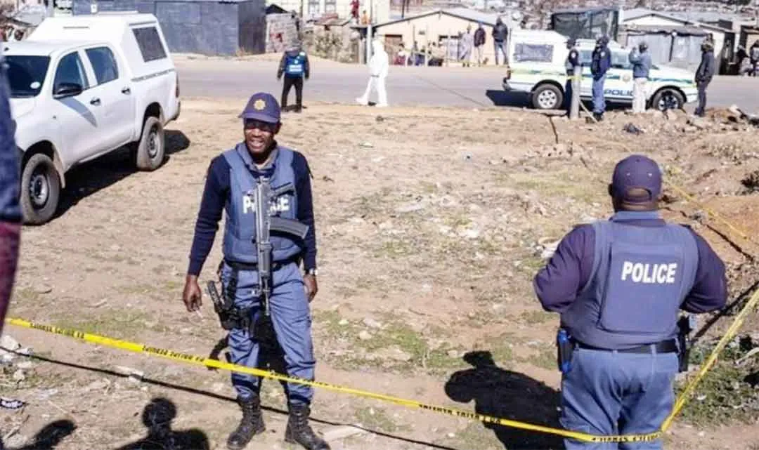 South Africa News: दक्षिण अफ्रीका में एक महीने में दूसरा बड़ा हमला, जोहान्सबर्ग में हमलावरों ने अंधाधुंध चलाई गोलियाँ 9 की मौत, कई घायल